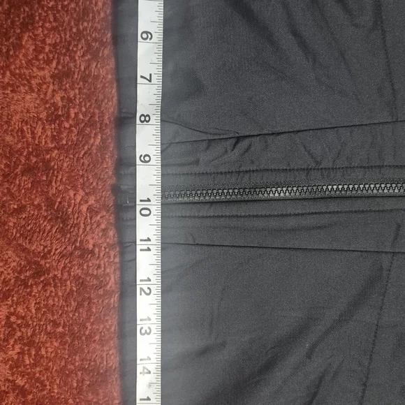 Smartwool Black Smartloft Womens Hybrid Vest. Small NWT - Picture 8 of 10